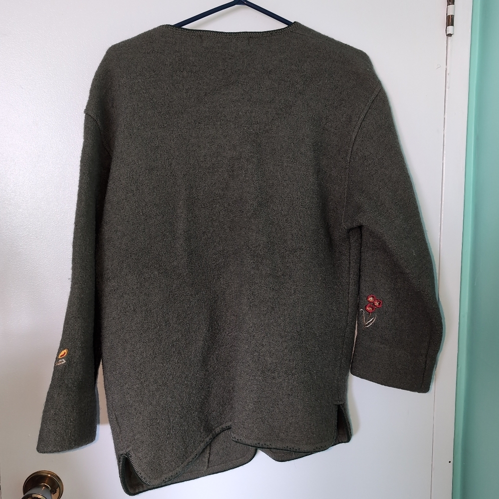 Gaddy Collection Embroidered Green Wool Cardigan - Picture 3 of 10